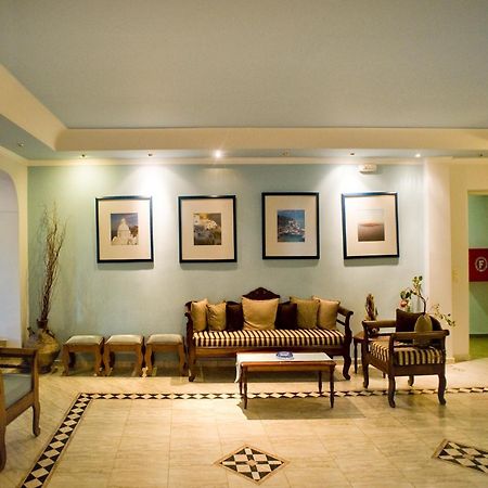 Hermes Hotel Kamári エクステリア 写真