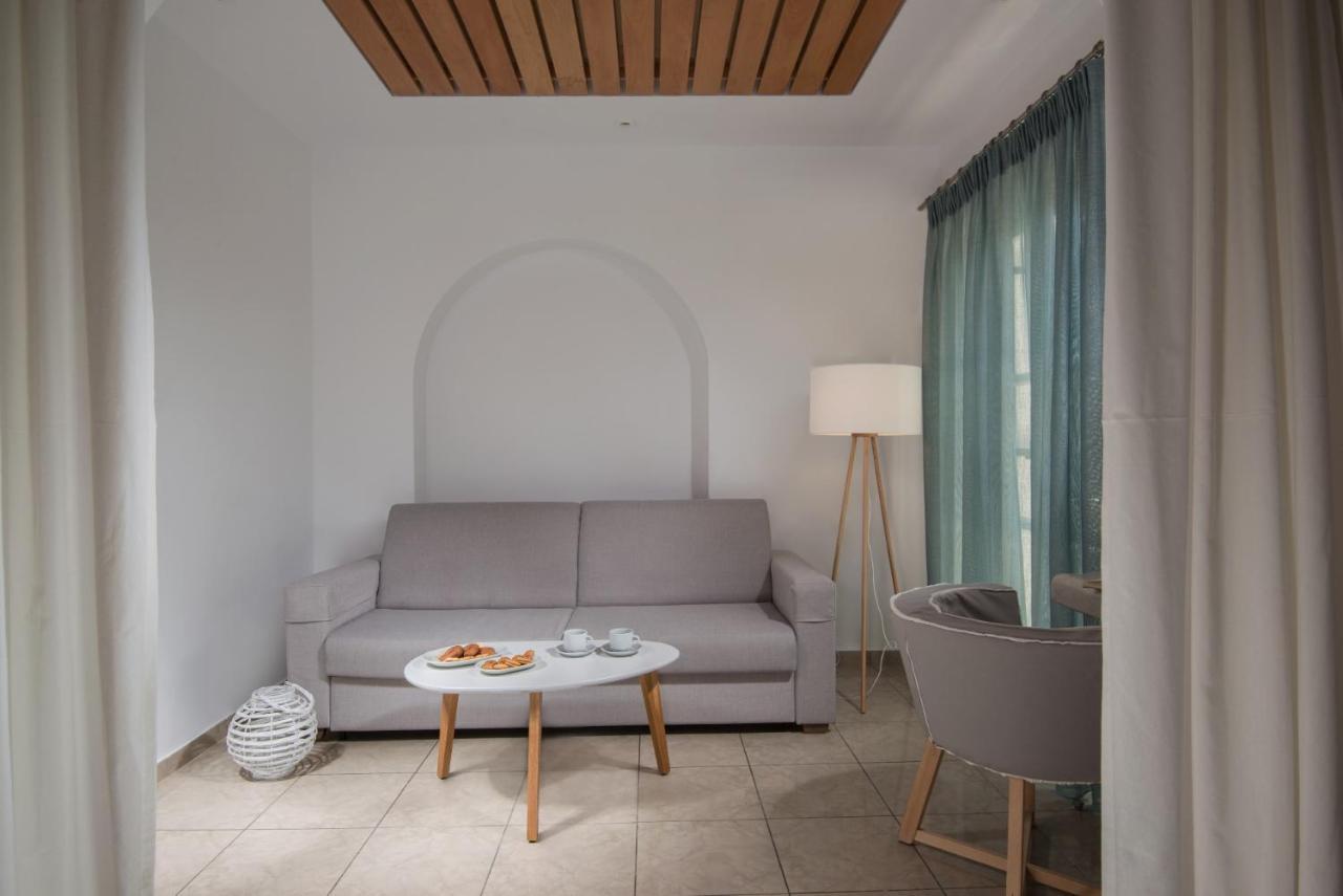 Hermes Hotel Kamári エクステリア 写真
