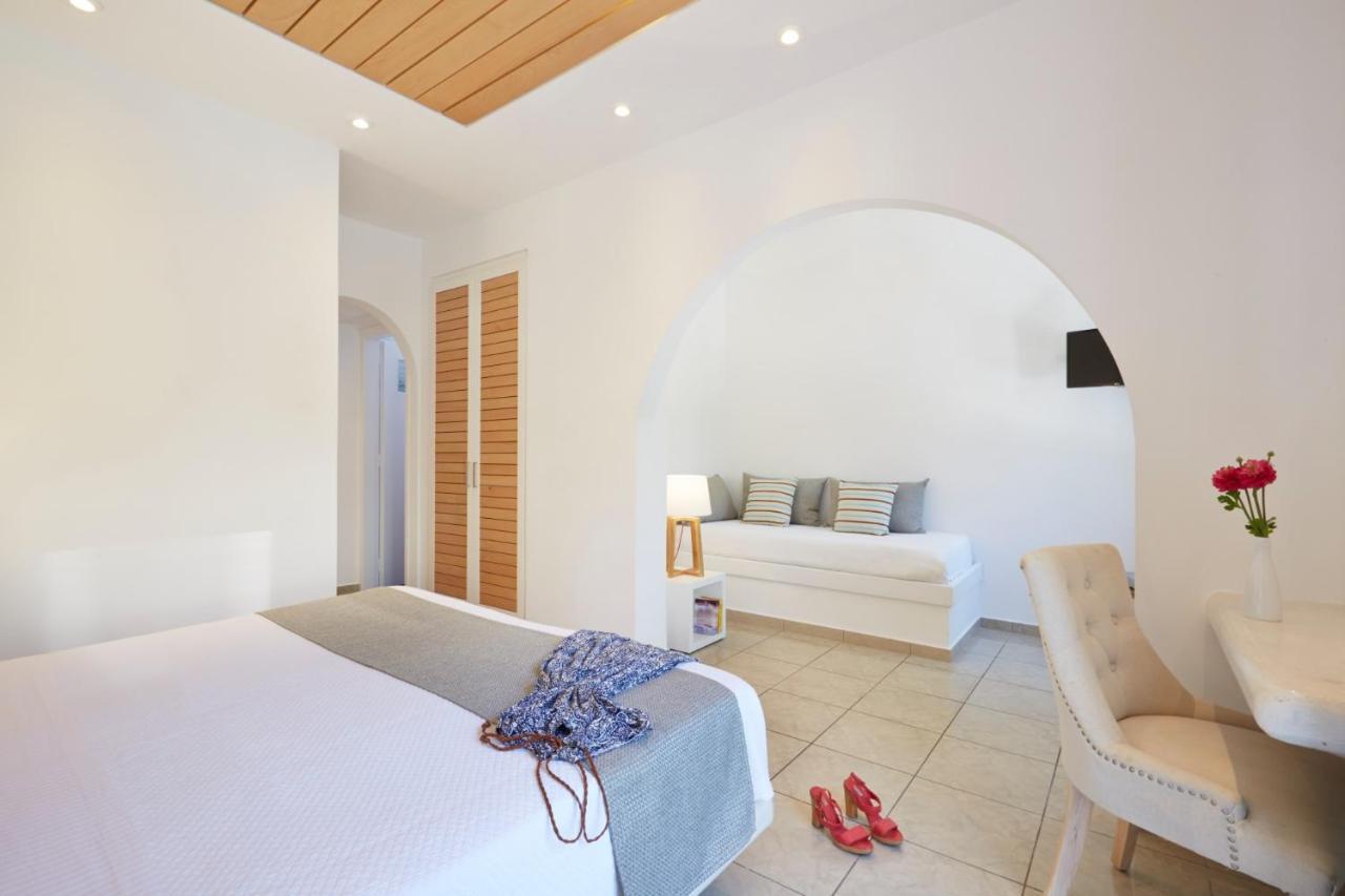 Hermes Hotel Kamári エクステリア 写真