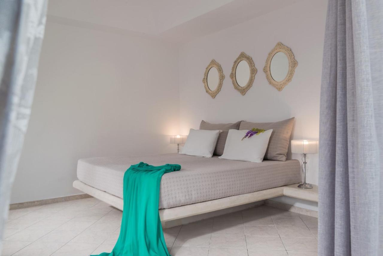 Hermes Hotel Kamári エクステリア 写真
