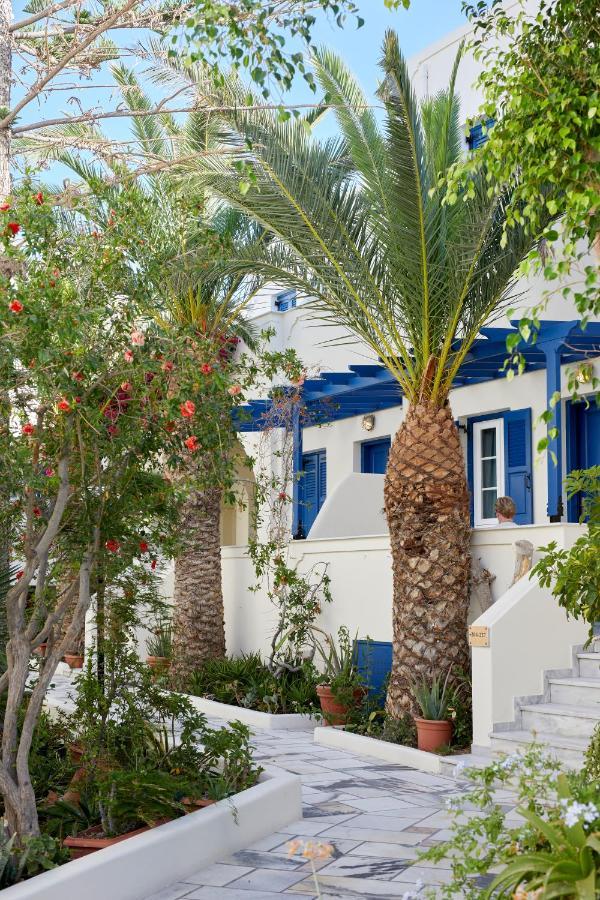 Hermes Hotel Kamári エクステリア 写真