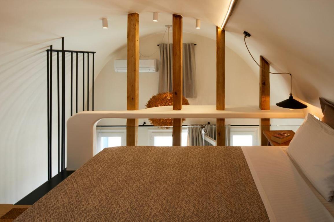Hermes Hotel Kamári エクステリア 写真