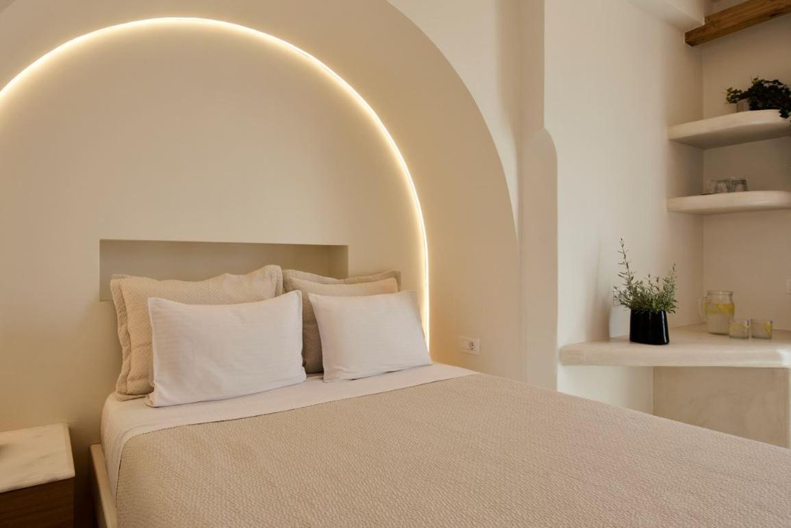 Hermes Hotel Kamári エクステリア 写真