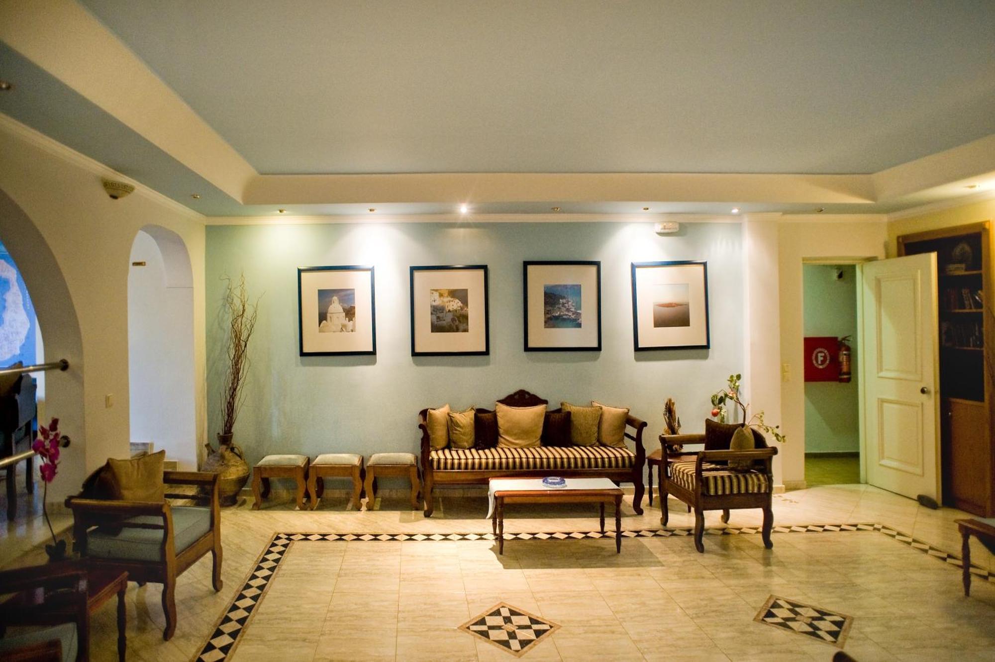 Hermes Hotel Kamári エクステリア 写真