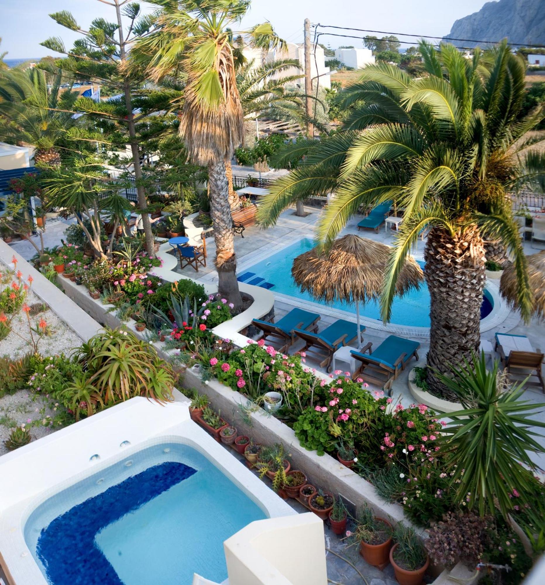 Hermes Hotel Kamári エクステリア 写真