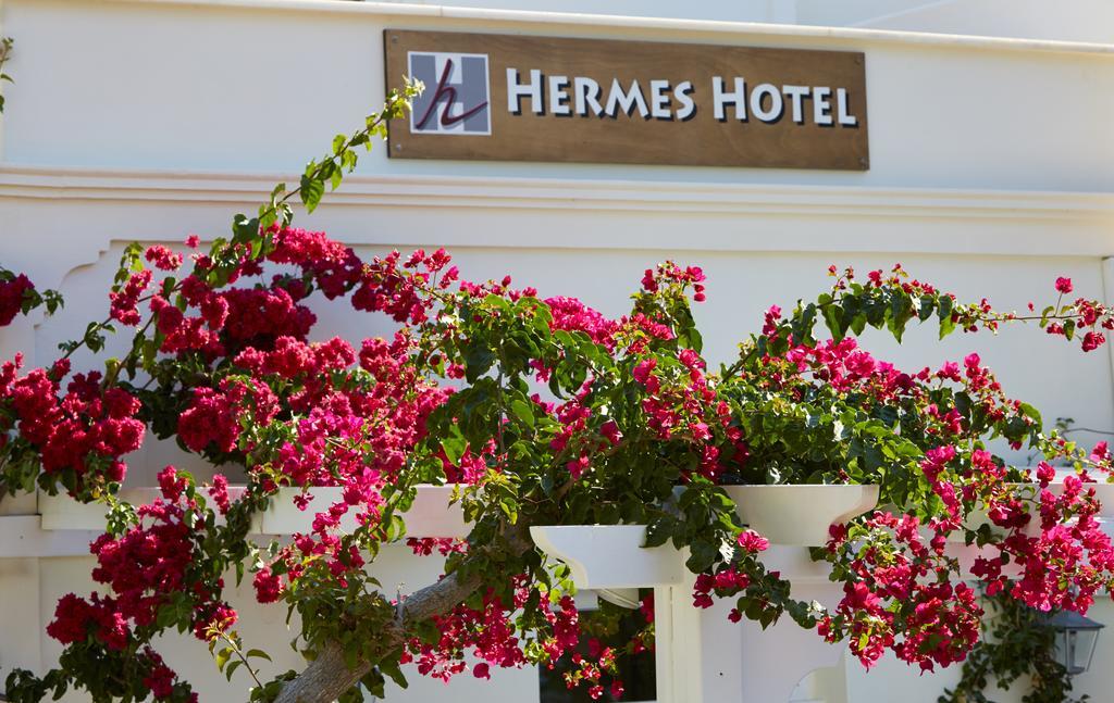 Hermes Hotel Kamári エクステリア 写真